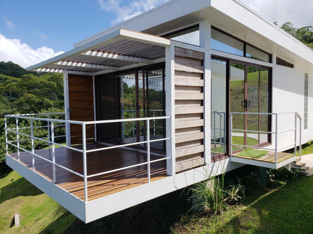 Hotel Laguna Arenal Union エクステリア 写真